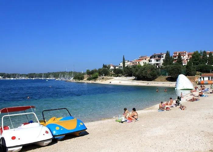 With A Parking Space - 19628