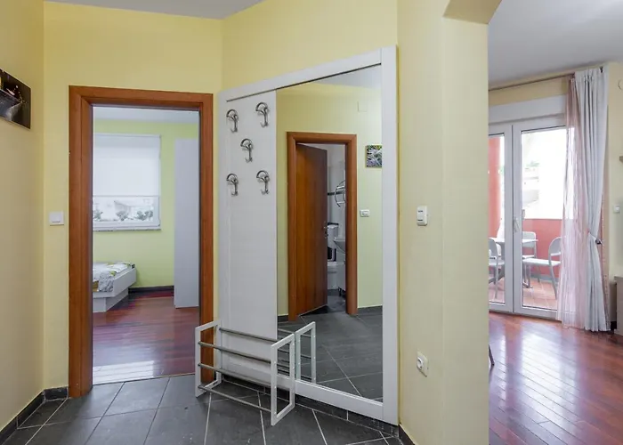 With A Parking Space - 19628 Apartamento Pula